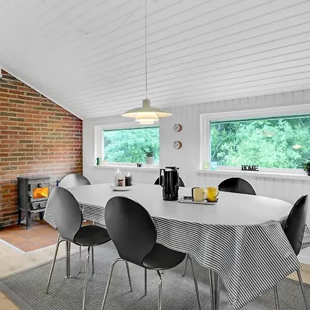 別荘 Beautiful In Rm With 2 Bedrooms, Wifi And Sauna *